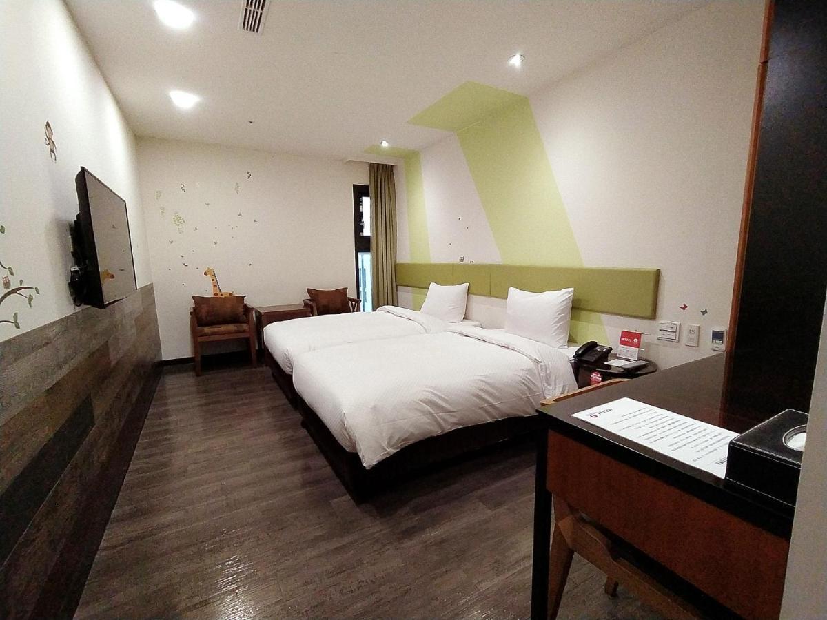 Hotel J Taoyuan Pingzhen Exterior foto