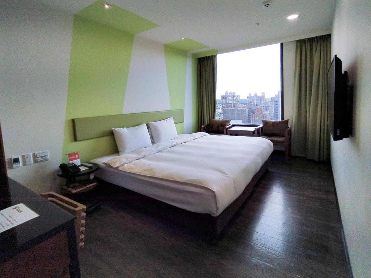 Hotel J Taoyuan Pingzhen Exterior foto