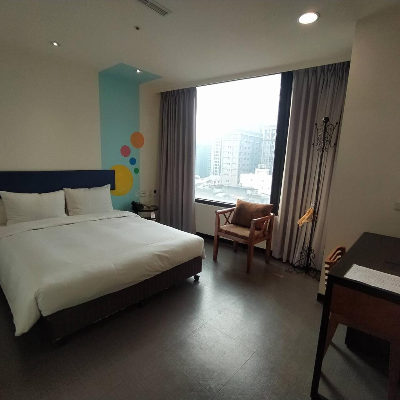 Hotel J Taoyuan Pingzhen Exterior foto