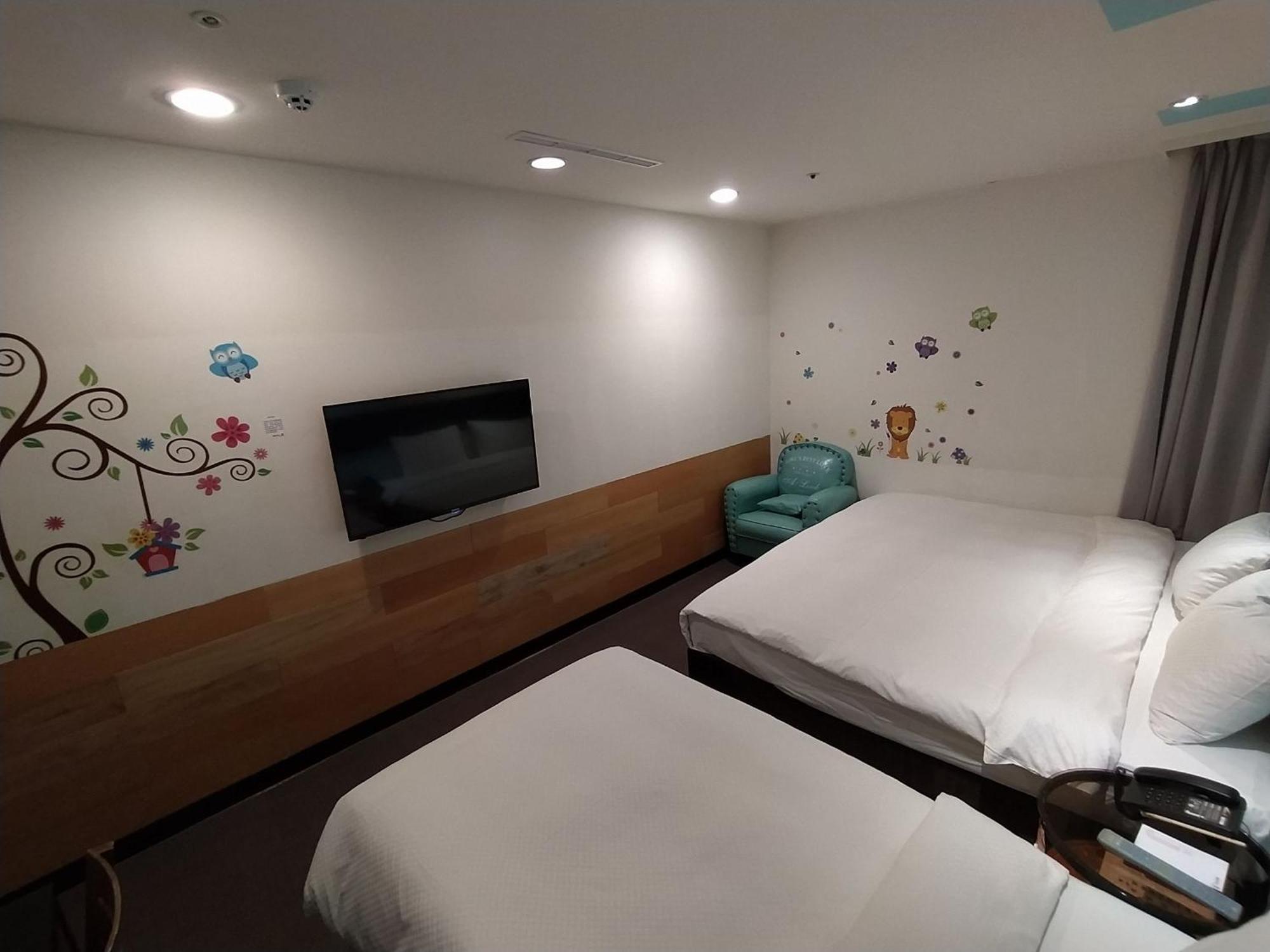Hotel J Taoyuan Pingzhen Exterior foto